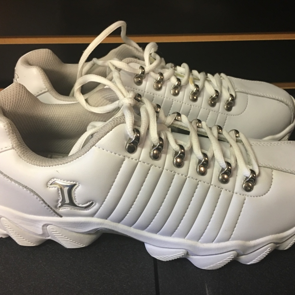 2/$50 💥 EUC (10) Lugz Fortitude White Silver Men's Sneakers (203) - Picture 2 of 8